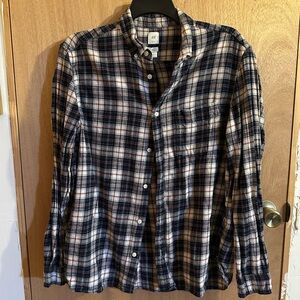 H&M Plaid Button-Up Shirt